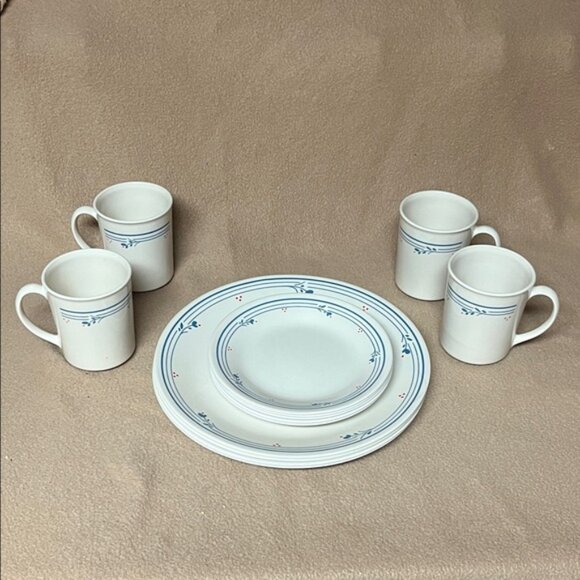 Corelle Country Violets 12 pc Dinnerware Set for 4 - Picture 1 of 12